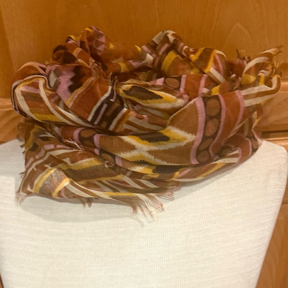 Aztec Patterned Multicolor Long Scarf - Picture 8 of 11